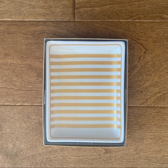J Crew ceramic gold stipe printed jewelry dish - Picture 2 of 4
